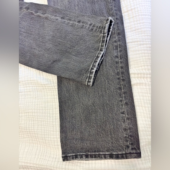 AbercrombieCurve Love Straight Ultra High Rise 
 Gray Black Denim Jeans - Picture 4 of 5